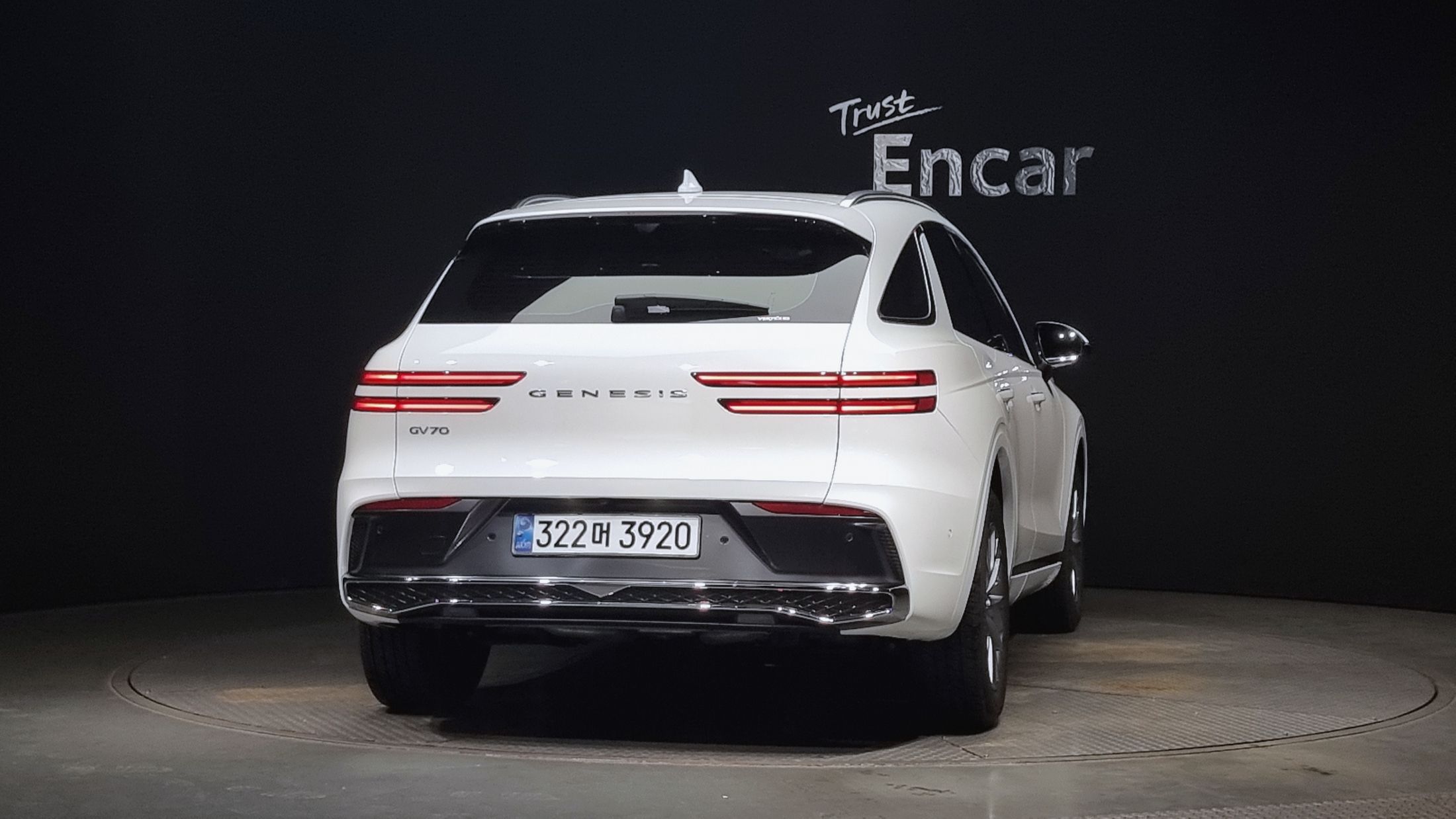 GENESIS GV70 2024