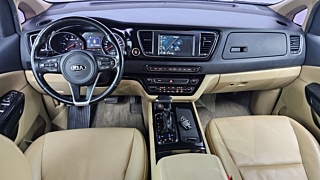 KIA CARNIVAL 2017