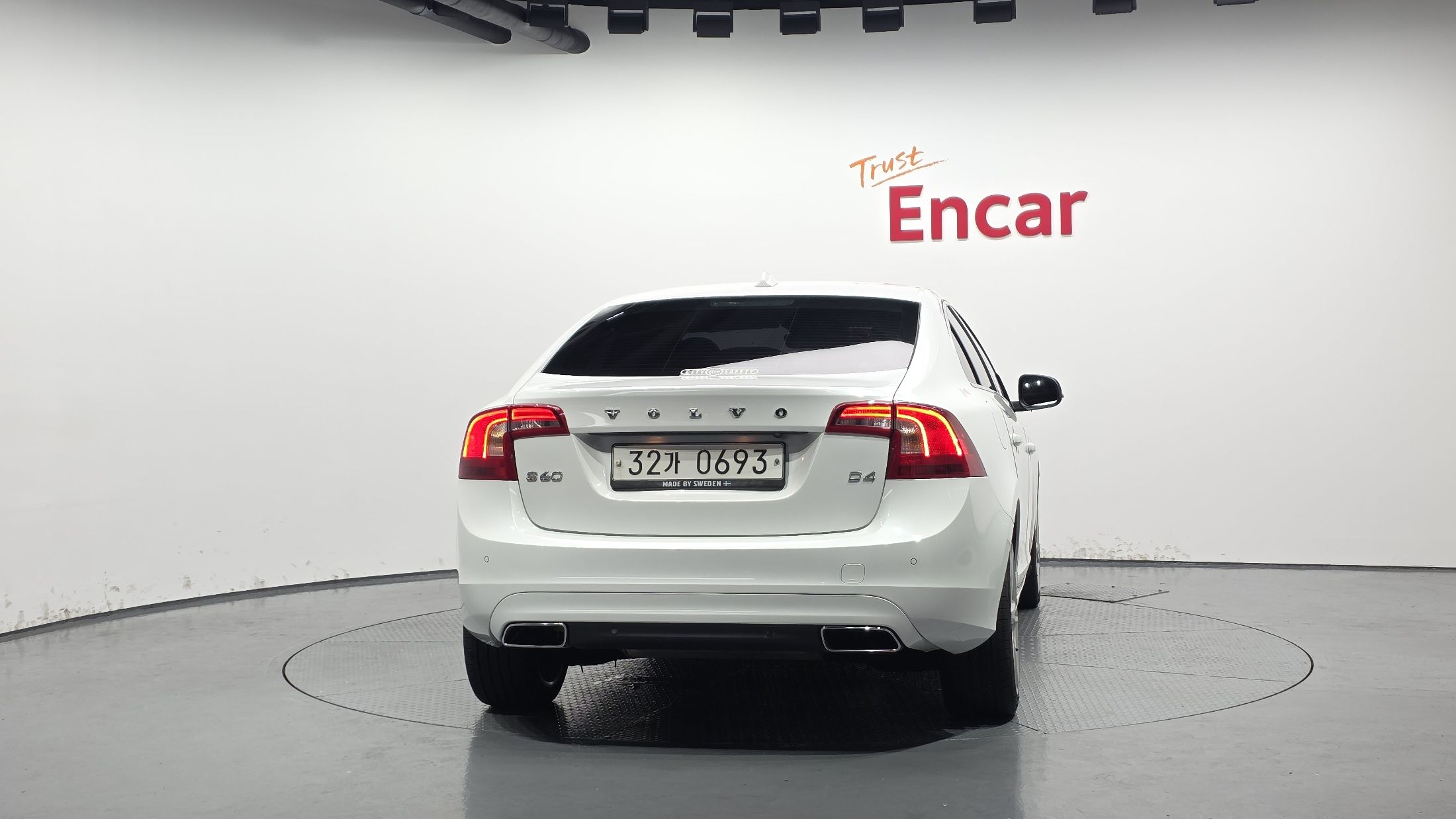 VOLVO S60 2016