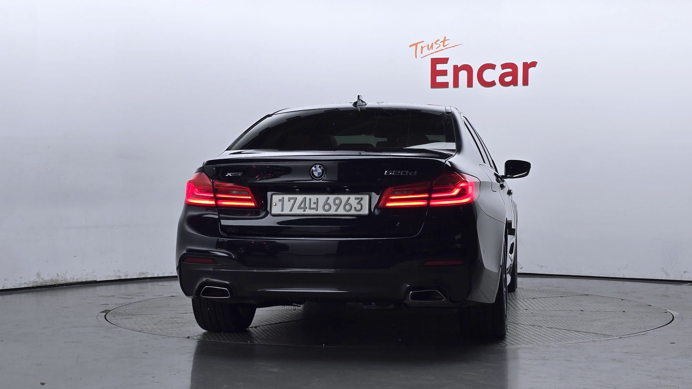 BMW 5-SERIES G30 2017