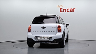 MINI COUNTRYMAN COOPER D 2016