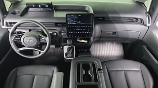 HYUNDAI STARIA 2023