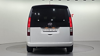 HYUNDAI STARIA 2023