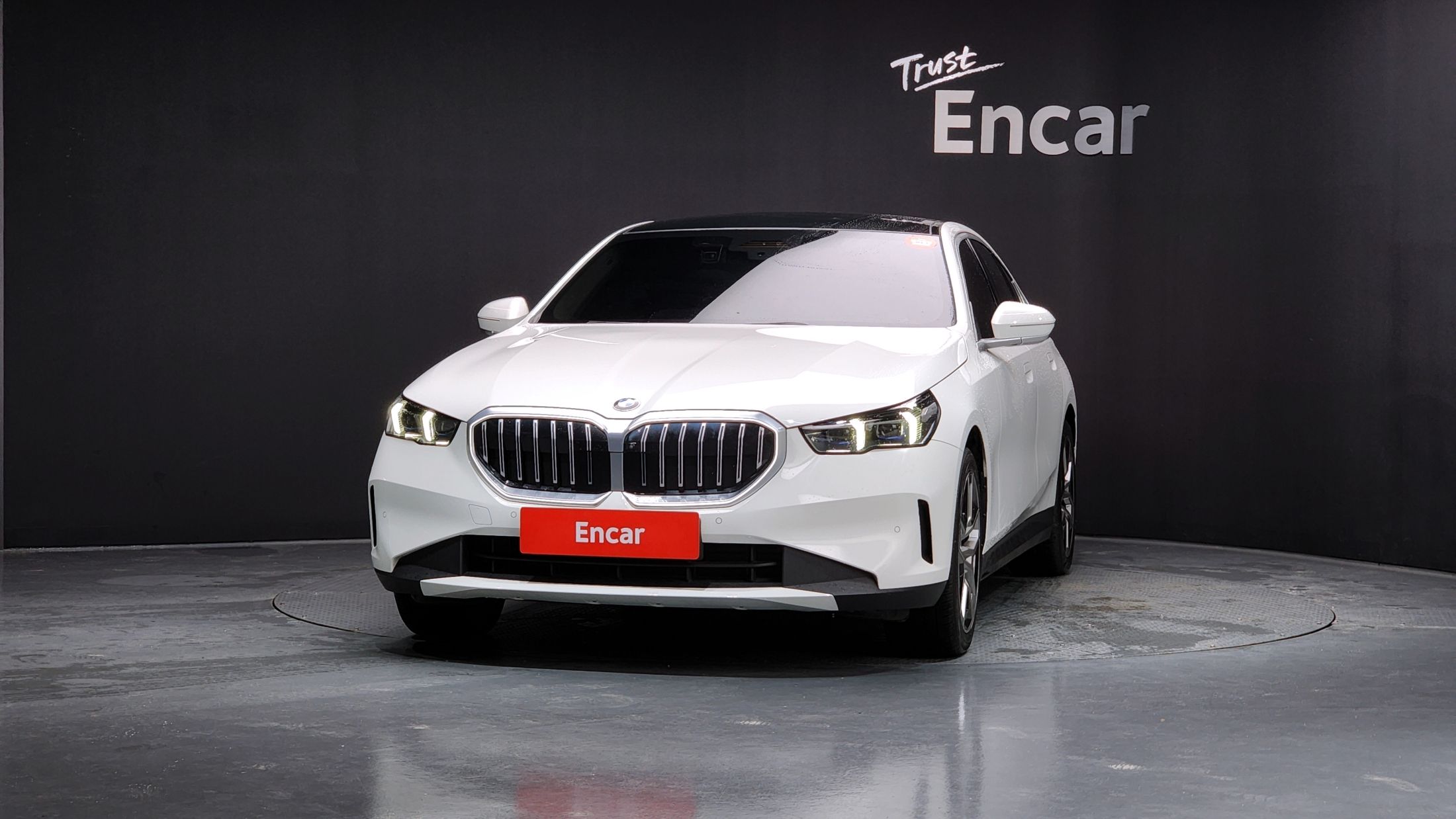 BMW 5-SERIES G60 2023