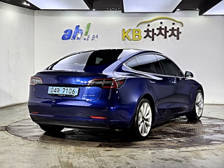 TESLA MODEL 3 2020