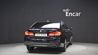 BMW 5-SERIES G30 2017