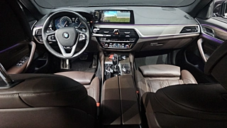 BMW 5-SERIES G30 2017