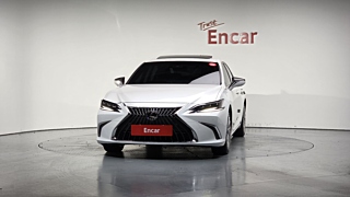 LEXUS ES300H 2024