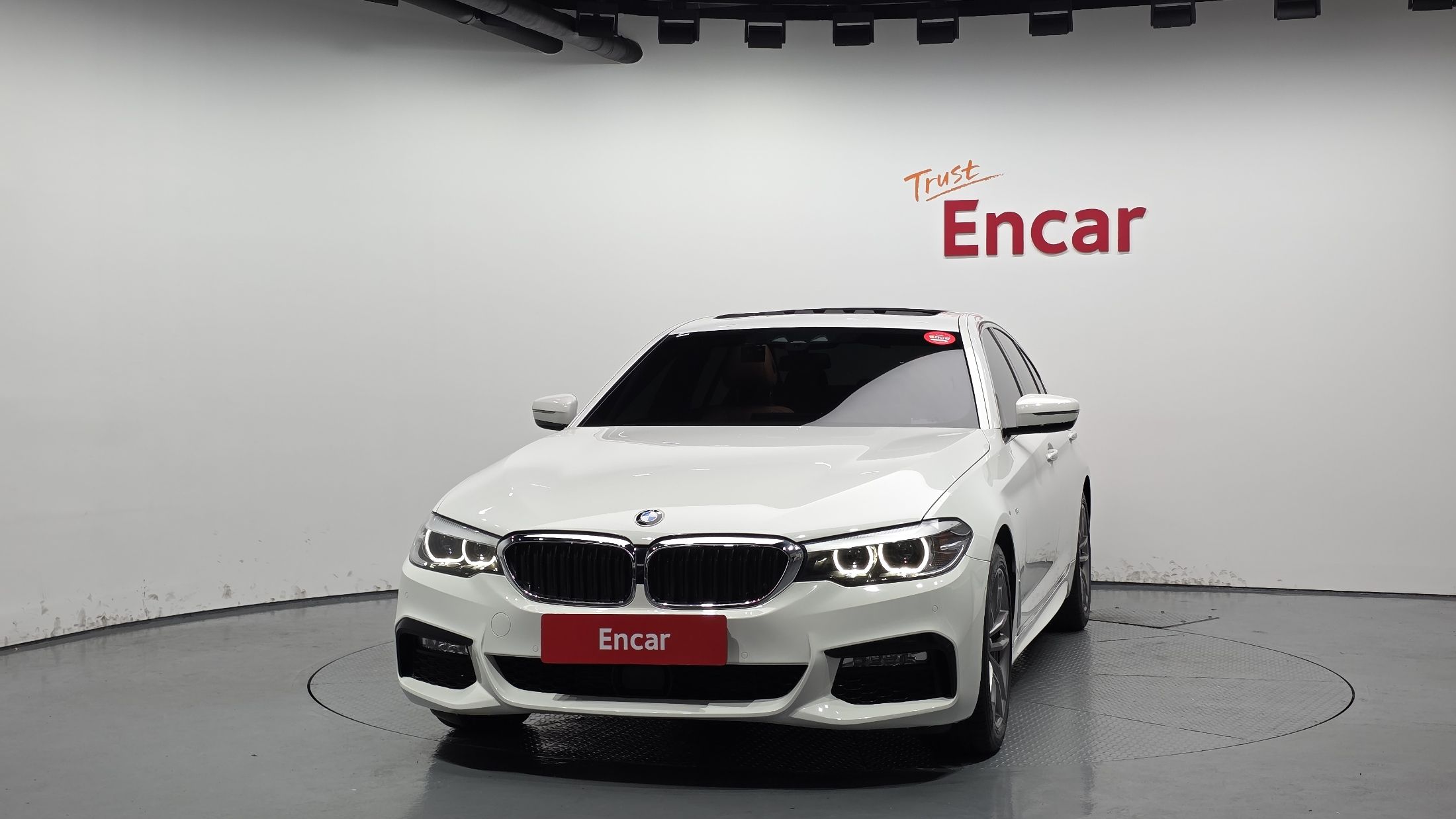 BMW 5-SERIES G30 2017