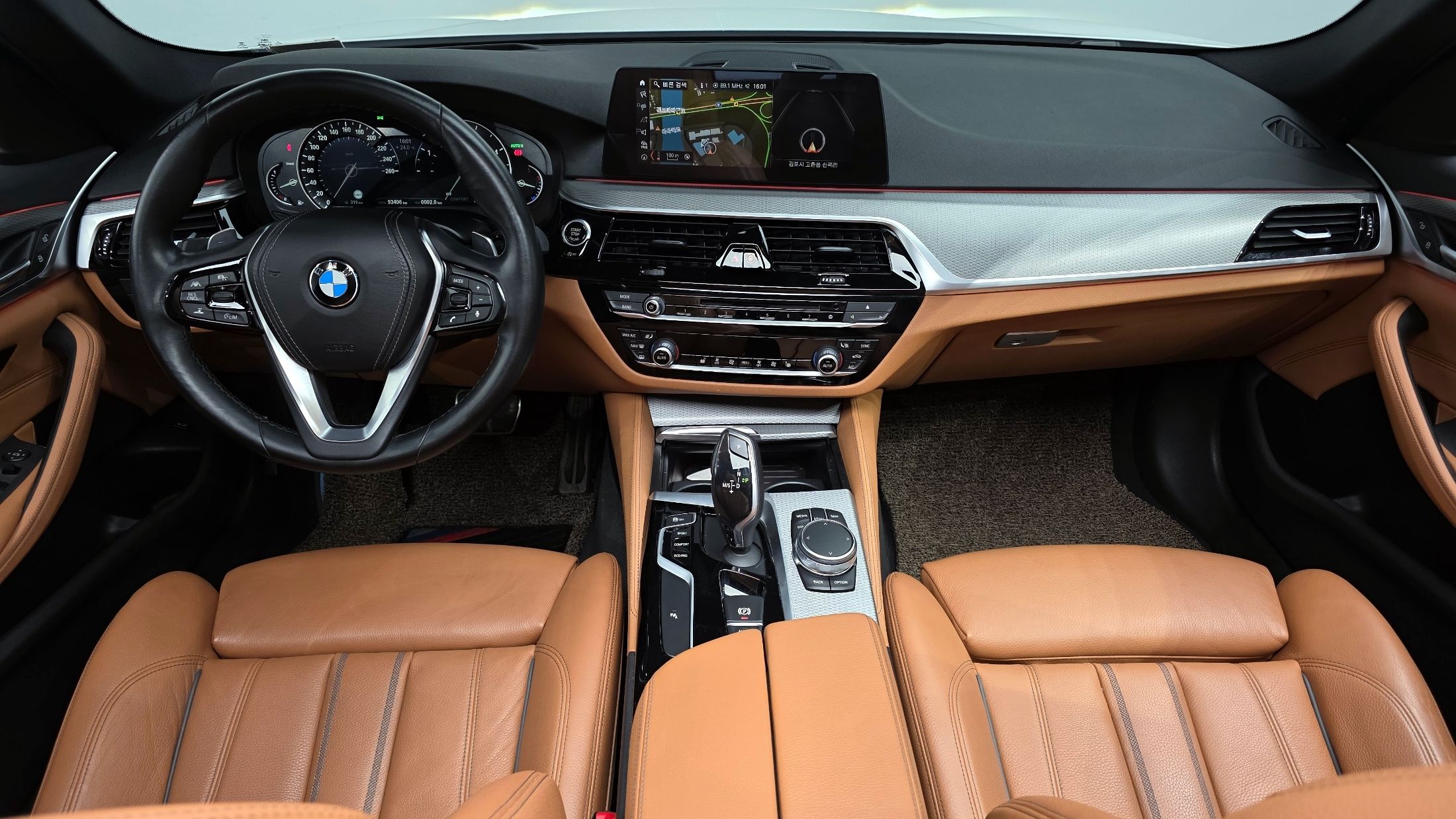 BMW 5-SERIES G30 2017