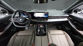 BMW 5-SERIES G60 2023