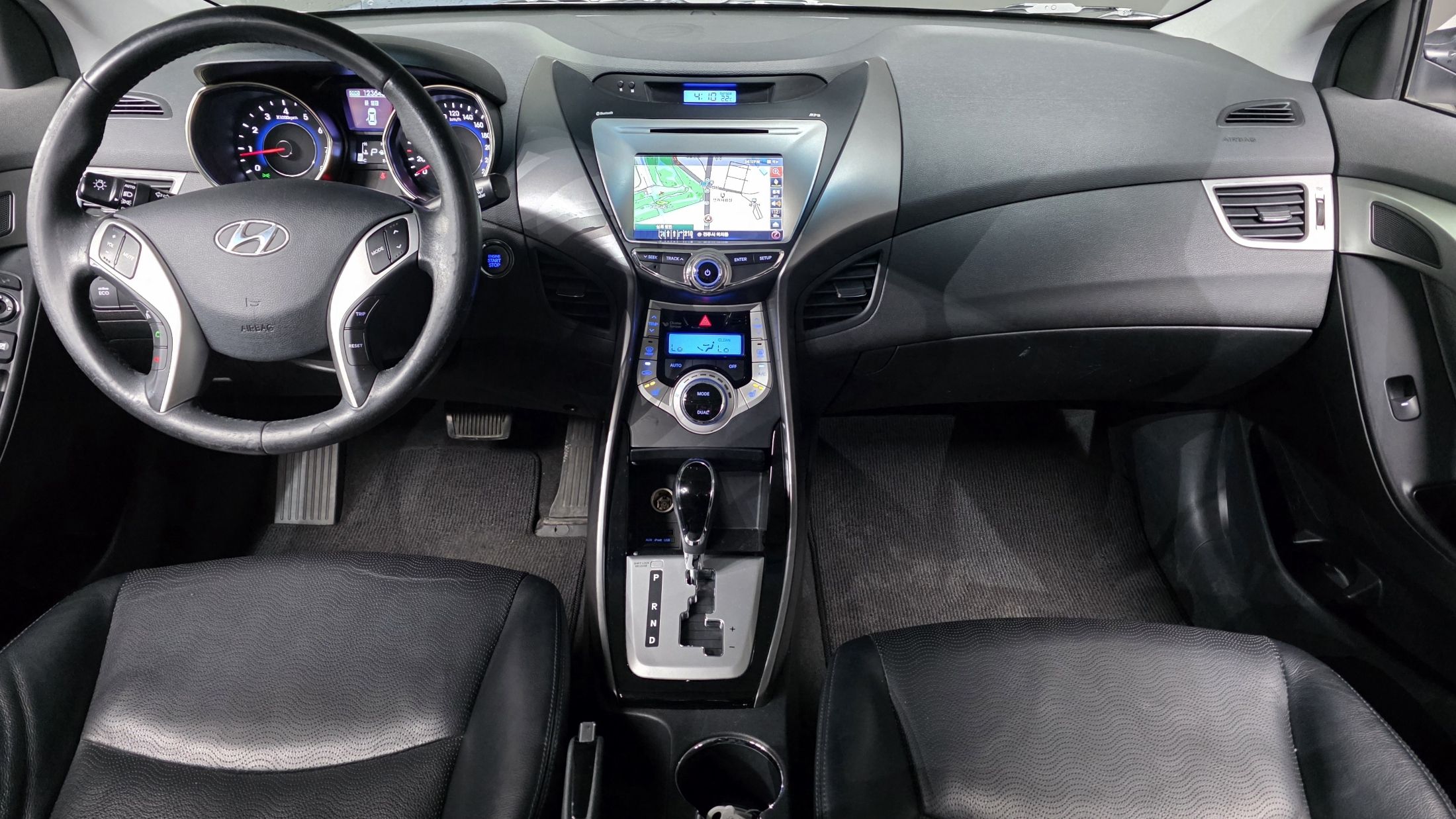 HYUNDAI AVANTE MD 2010