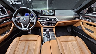BMW 5-SERIES G30 2017