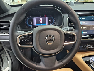 VOLVO XC90 2025