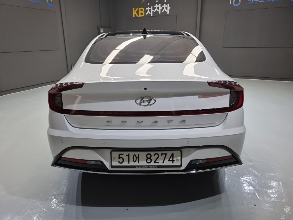 HYUNDAI SONATA DN8 2019