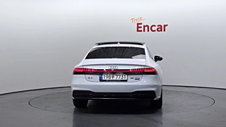 AUDI A7 4K 2021