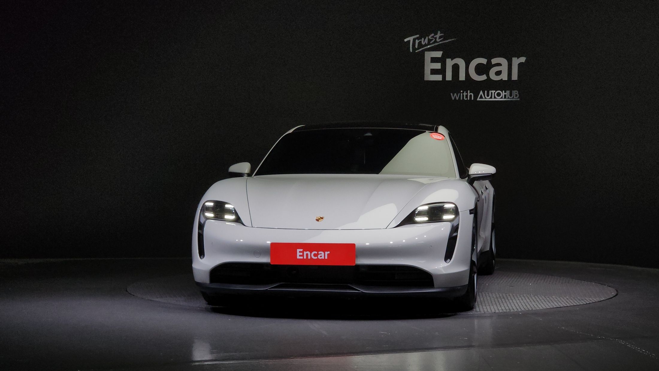 PORSCHE TAYCAN 2023