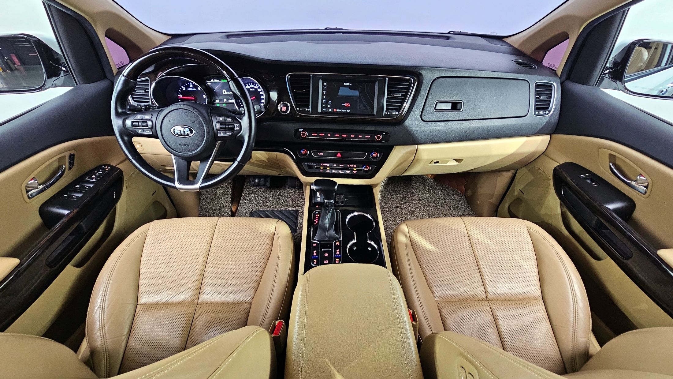 KIA CARNIVAL 2019