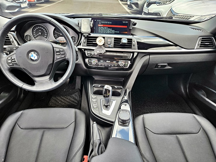 BMW 3-SERIES F30 2018