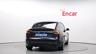 TESLA MODEL 3 2024