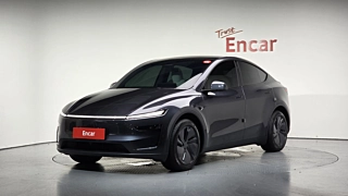 TESLA MODEL Y  RWD 2025