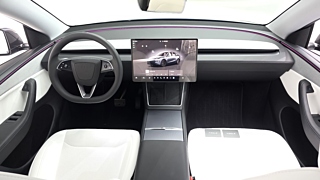 TESLA MODEL Y  RWD 2025
