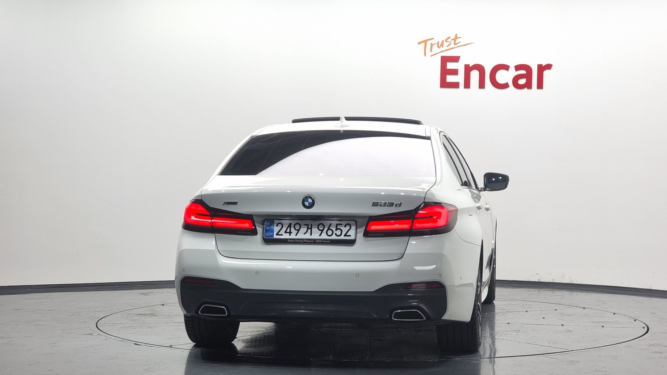 BMW 5-SERIES G30 2022