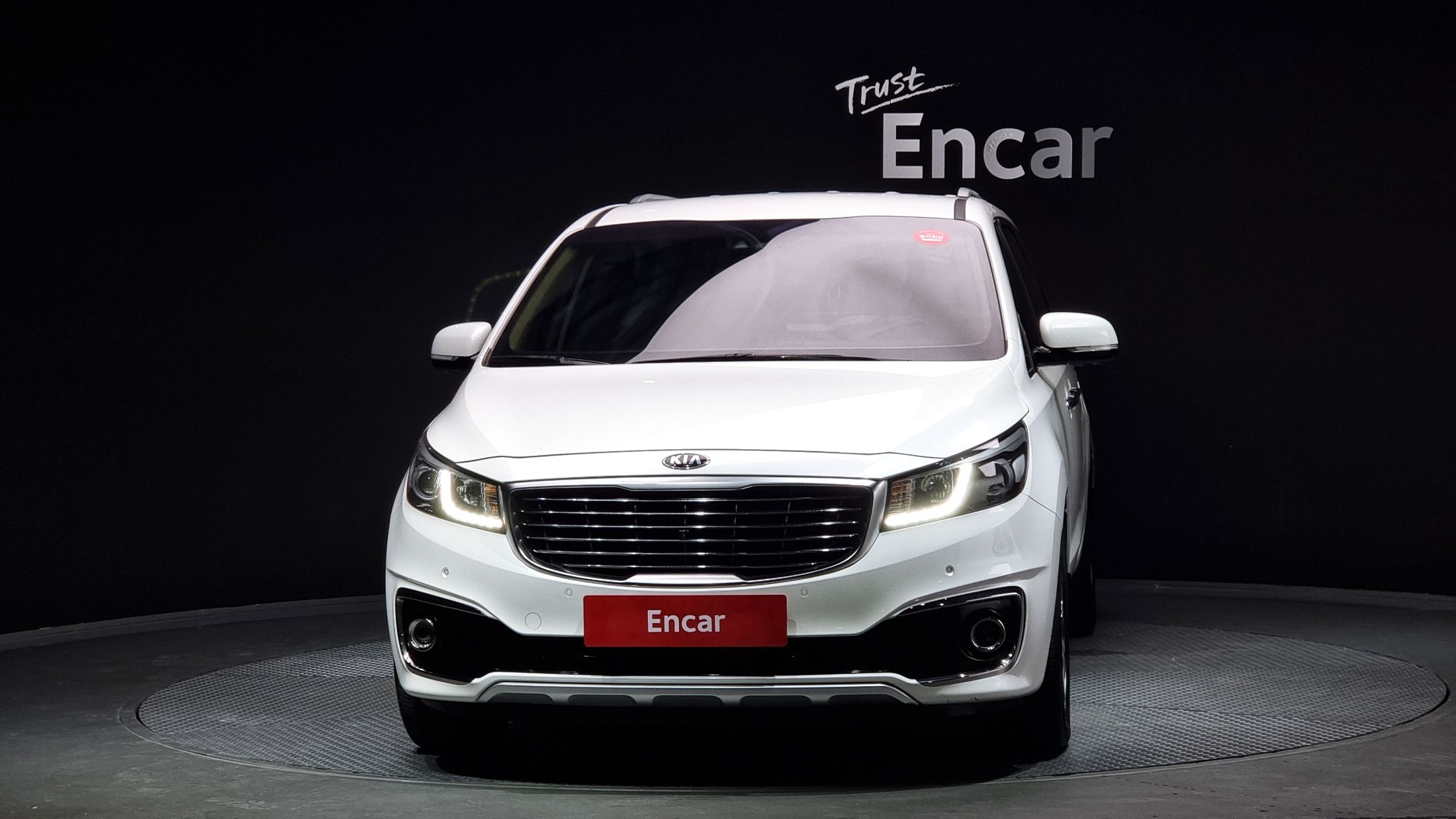 KIA CARNIVAL 2017
