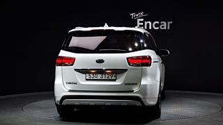 KIA CARNIVAL 2017