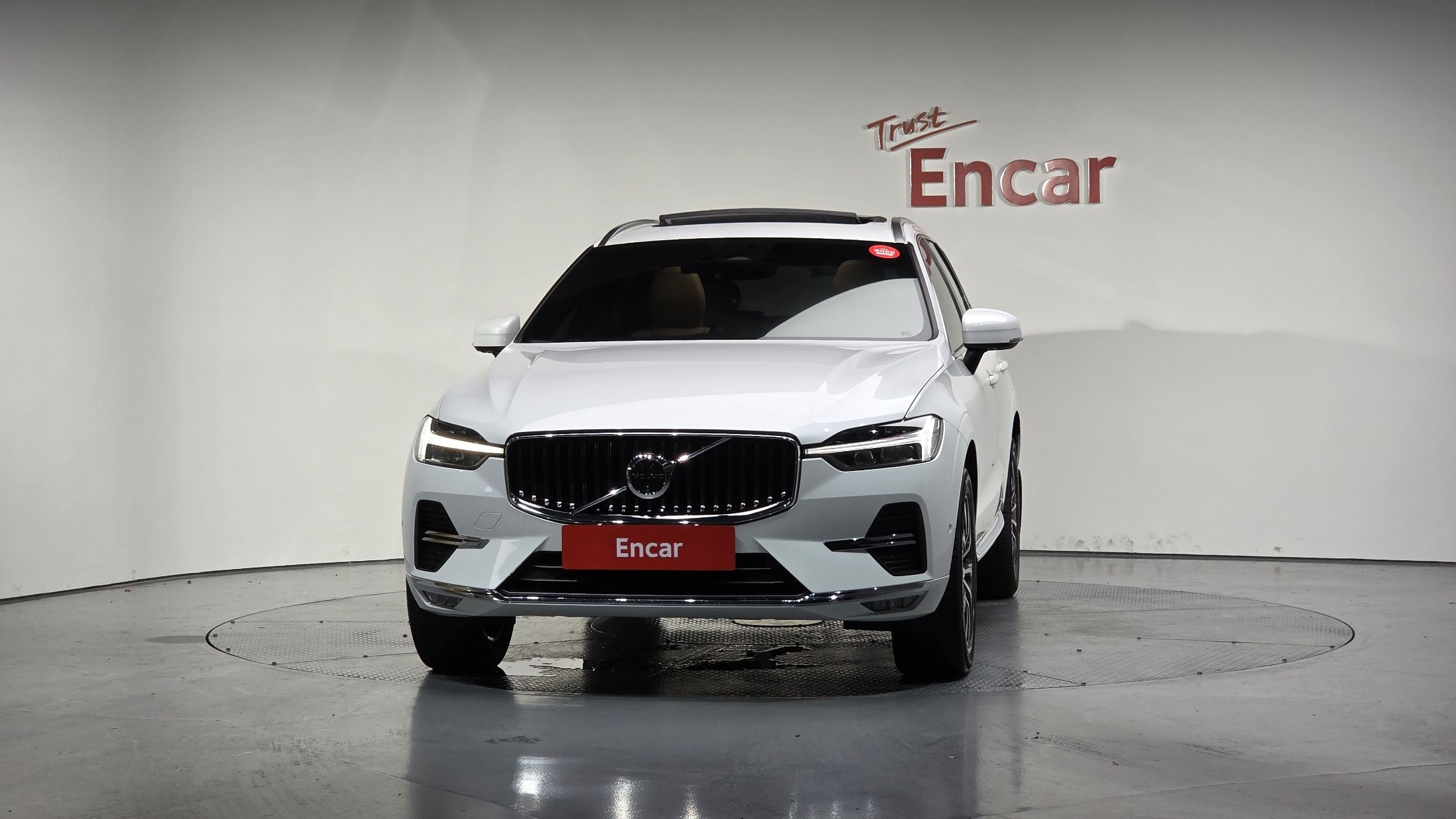 VOLVO XC60 2023