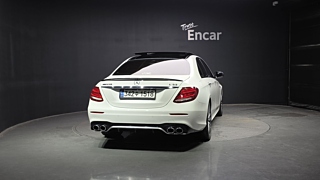 MERCEDES BENZ E-CLASS W213 2019