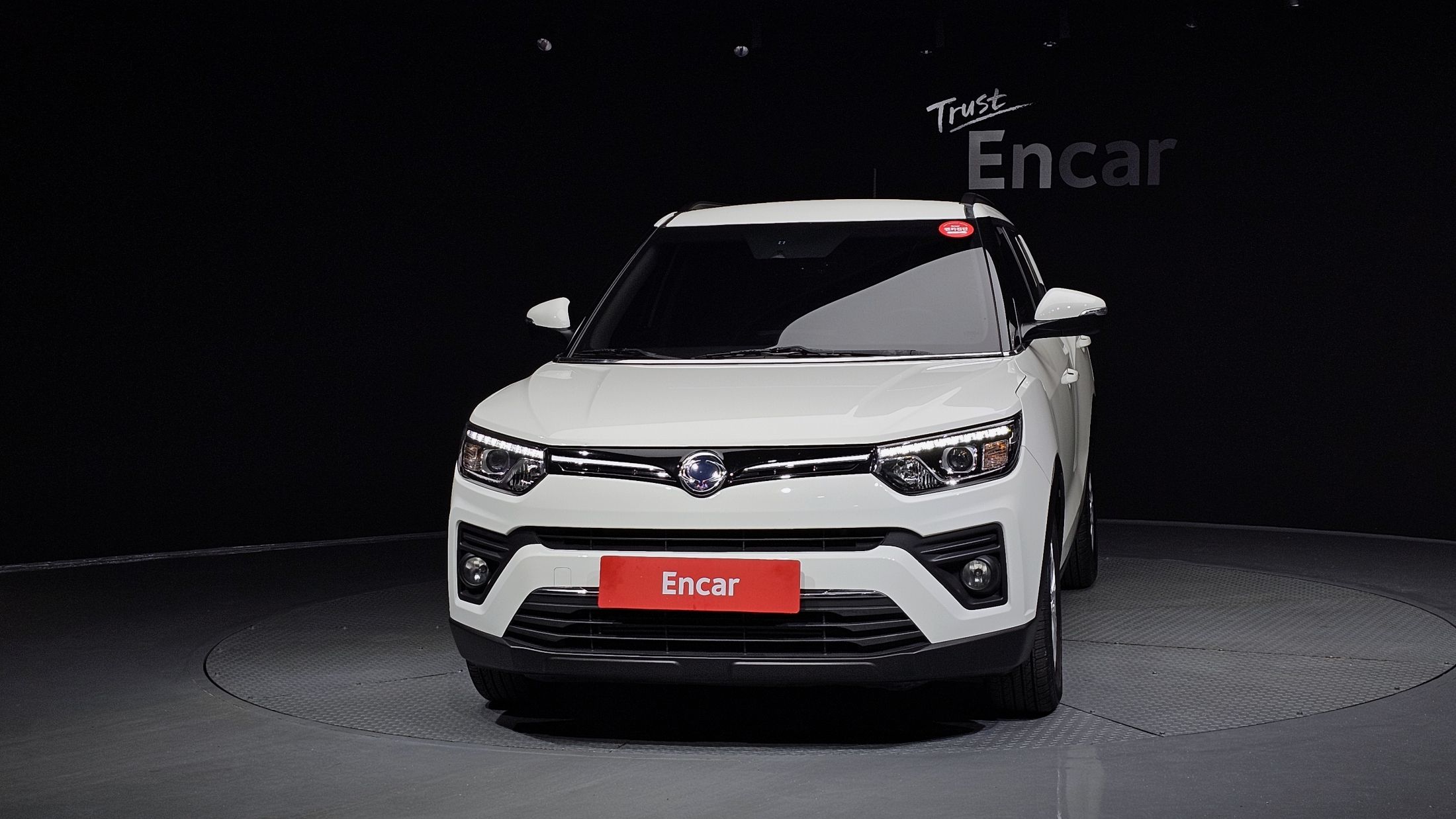 SSANGYONG TIVOLI VERY NEW 2020