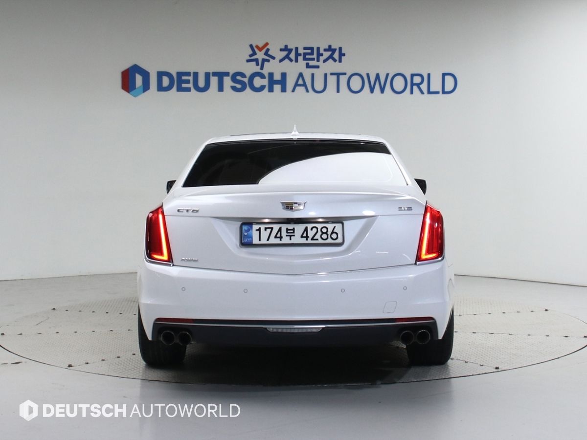 CADILLAC CT6 2018