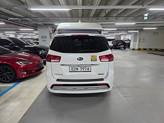 KIA CARNIVAL 2017