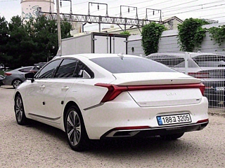 KIA K8 HYBRID 2023