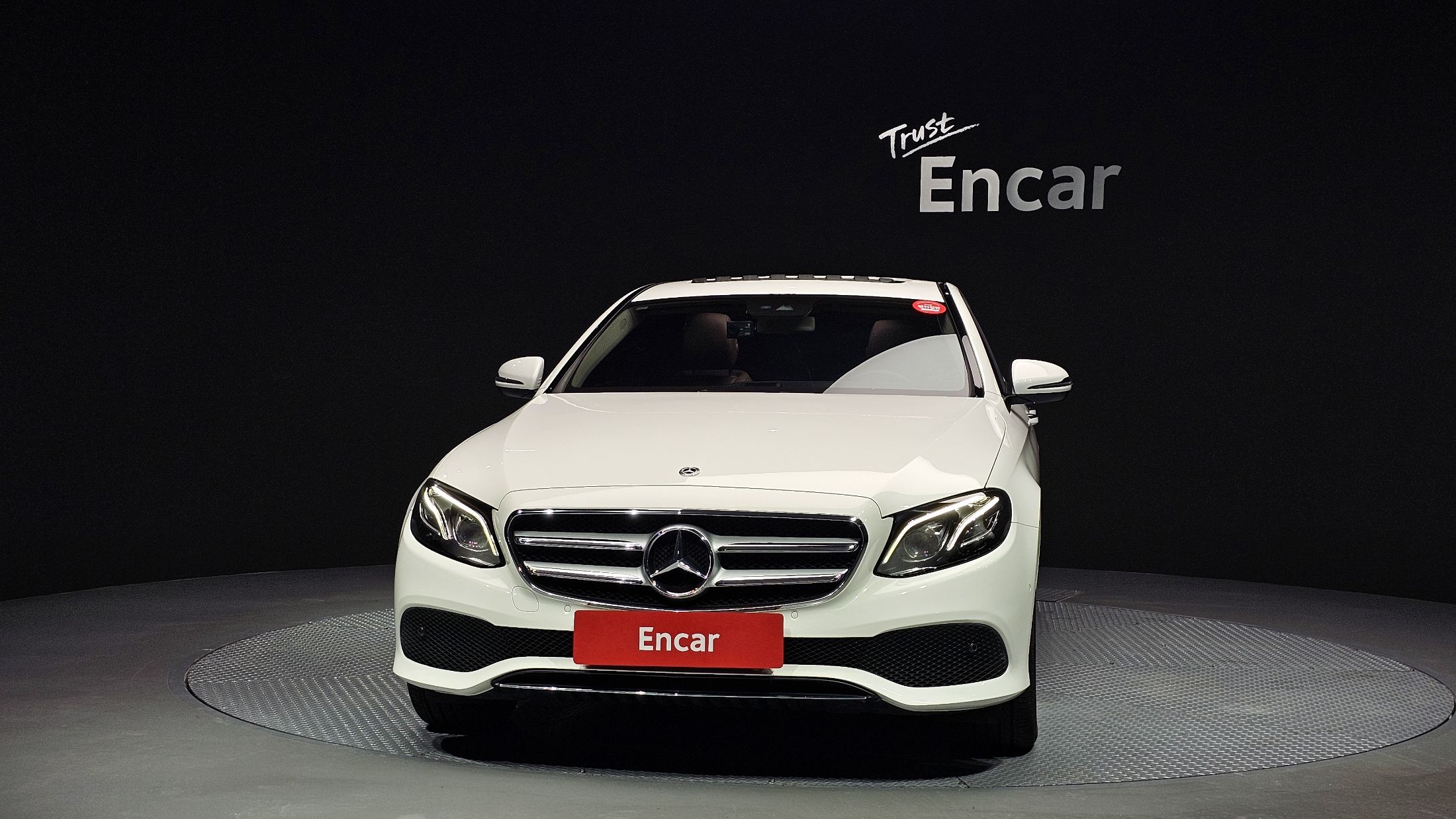 MERCEDES BENZ E-CLASS W213 2018