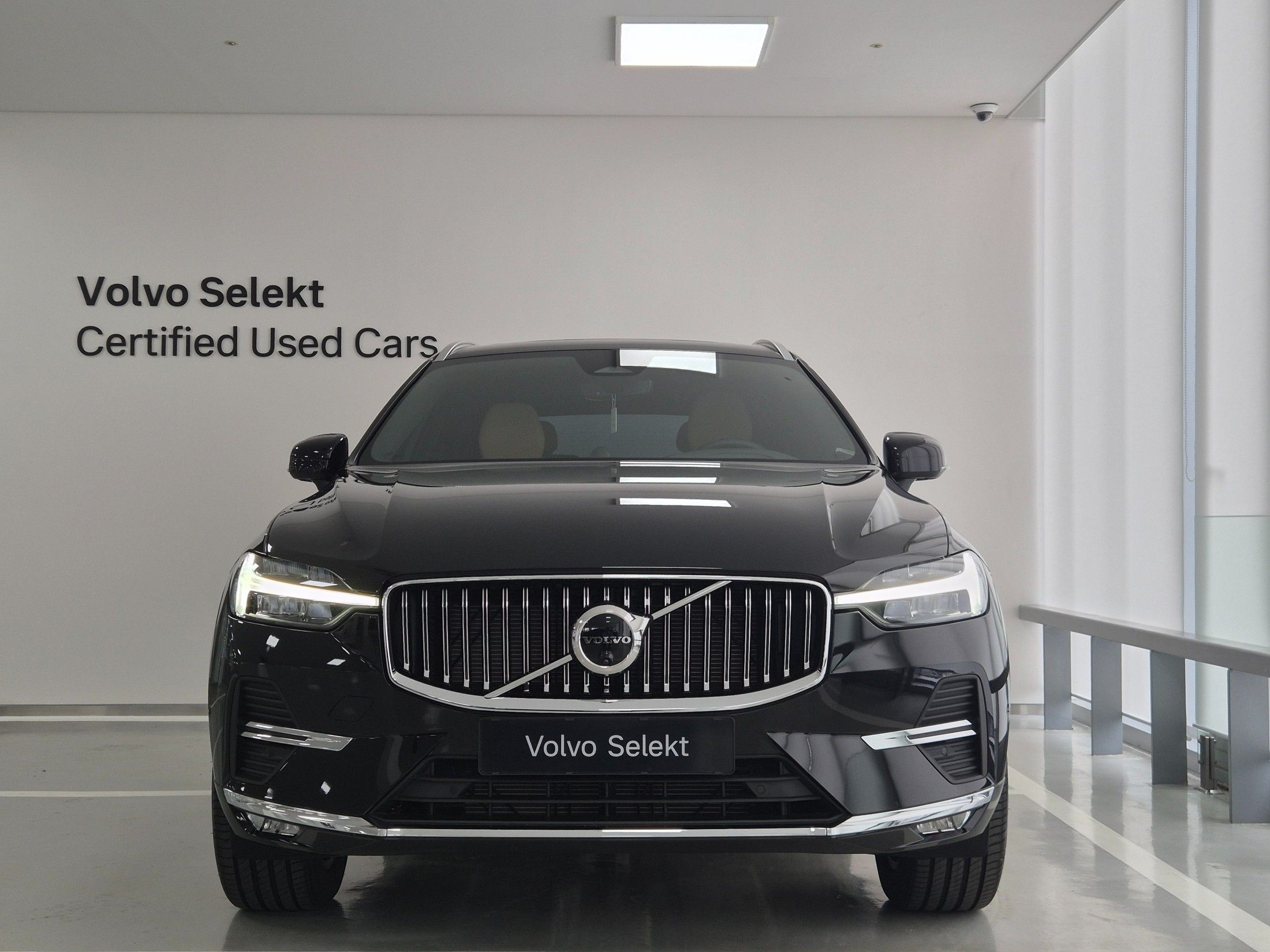 VOLVO XC60 2025