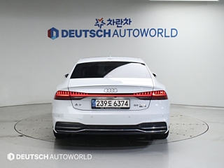 AUDI A7 4K 2020