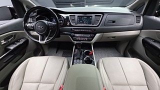 KIA CARNIVAL 2018