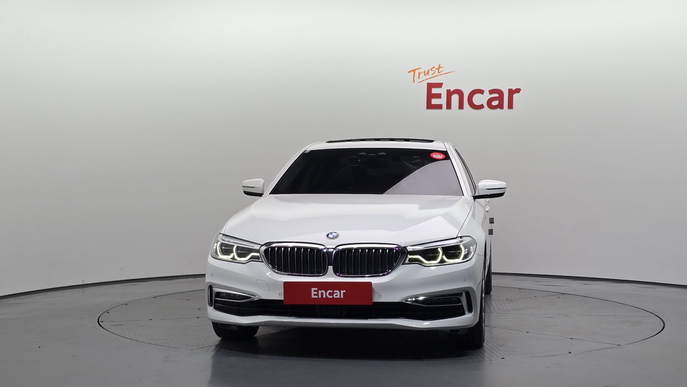 BMW 5-SERIES G30 2019