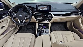 BMW 5-SERIES G30 2020