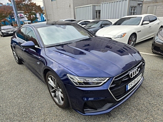 AUDI A7 4K 2020
