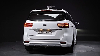 KIA CARNIVAL 2019