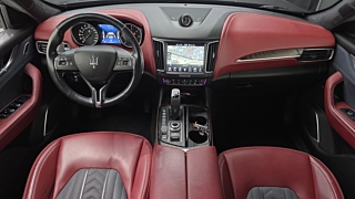 MASERATI LEVANTE 2020