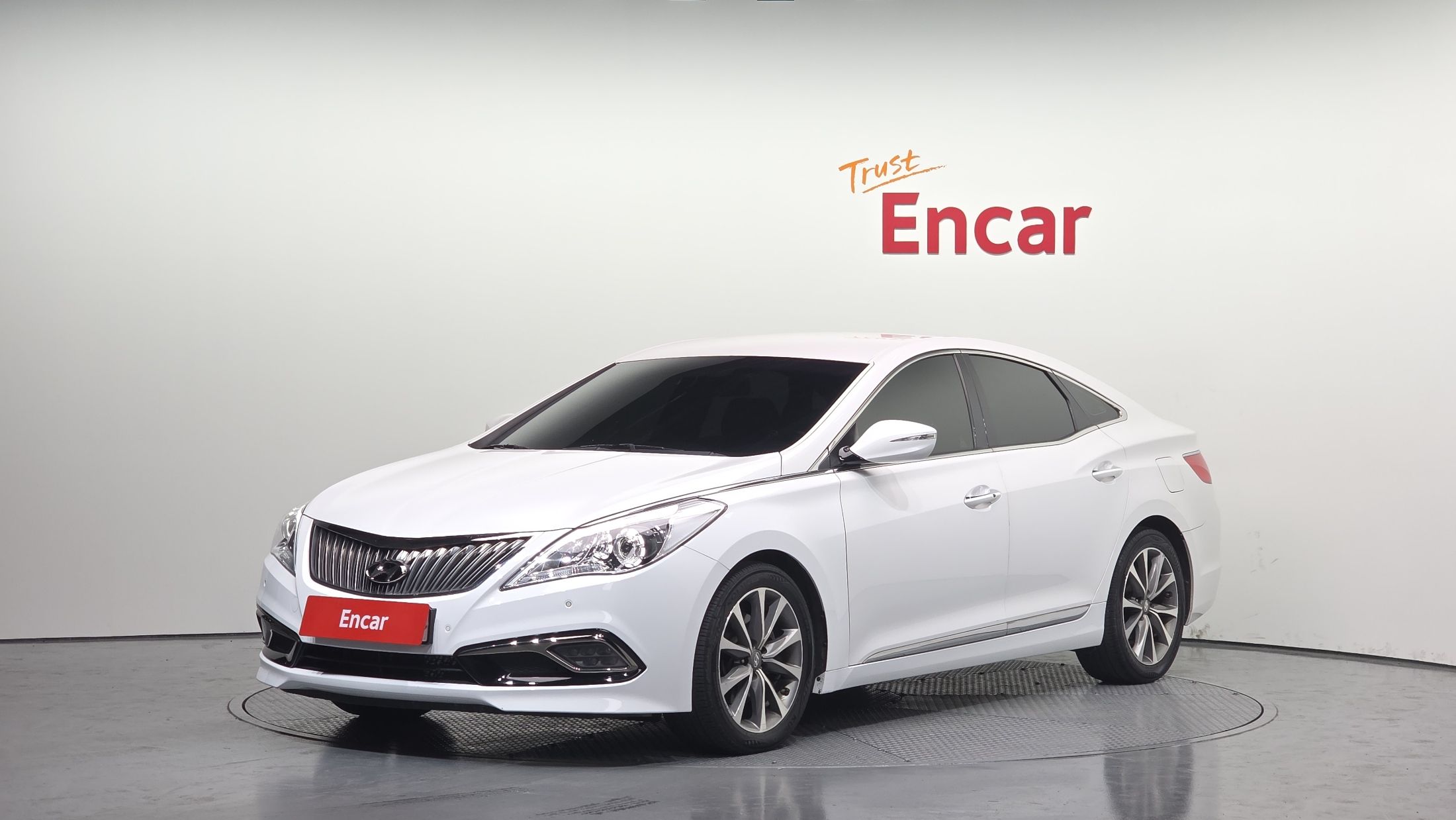 HYUNDAI GRANDEUR HG 2014
