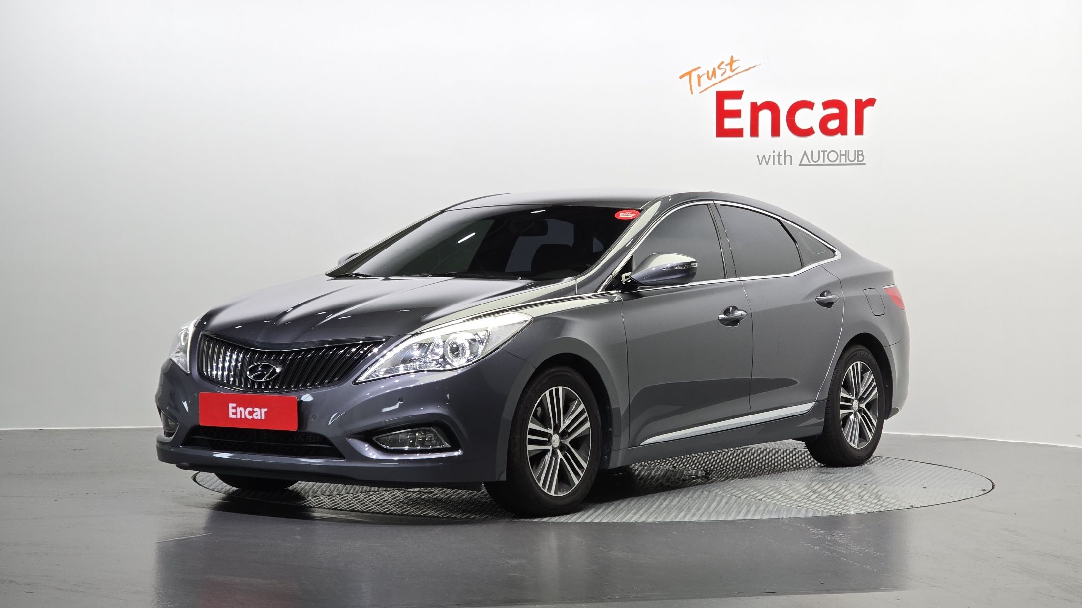 HYUNDAI GRANDEUR HG 2013