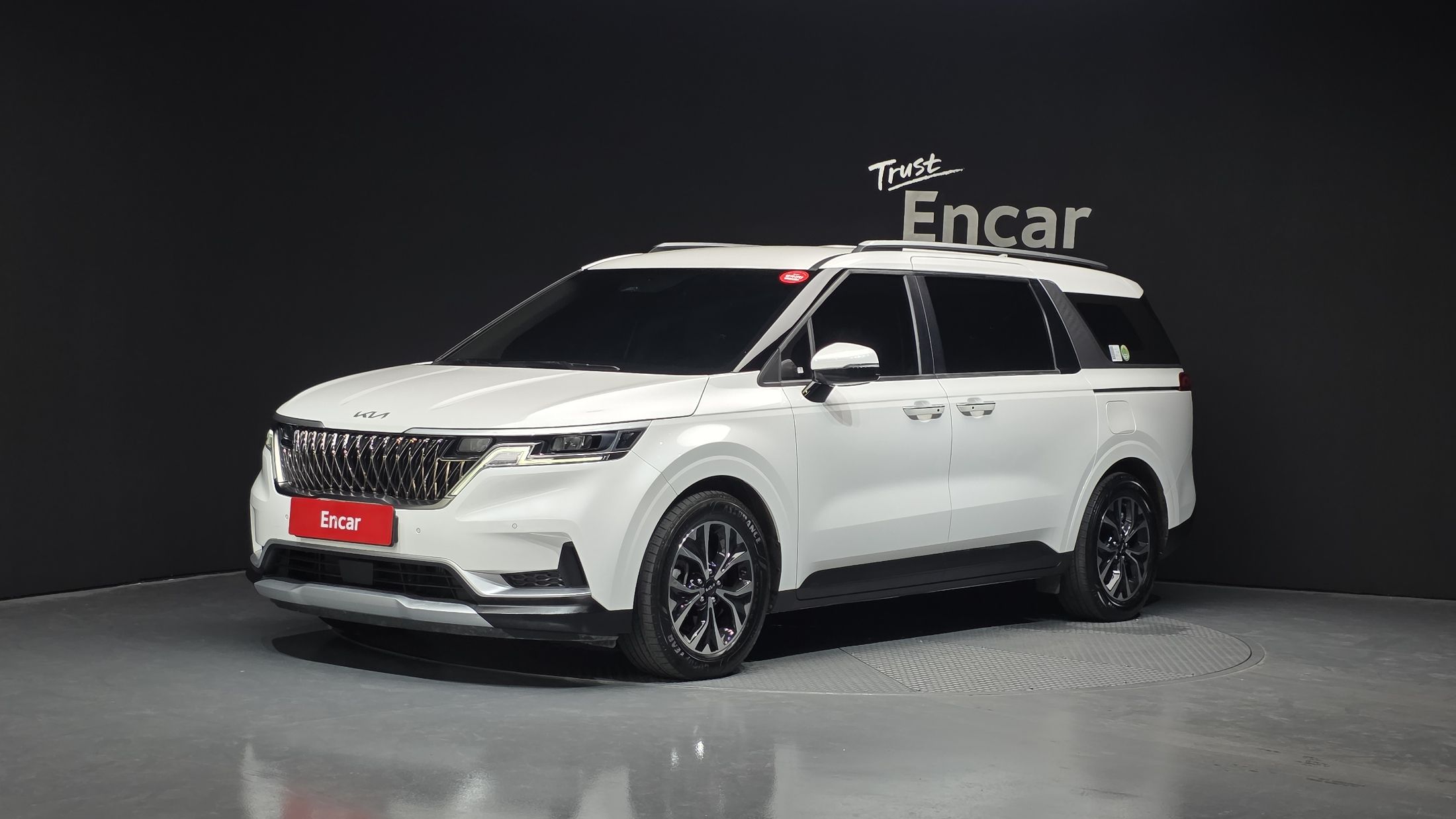 KIA CARNIVAL 2023