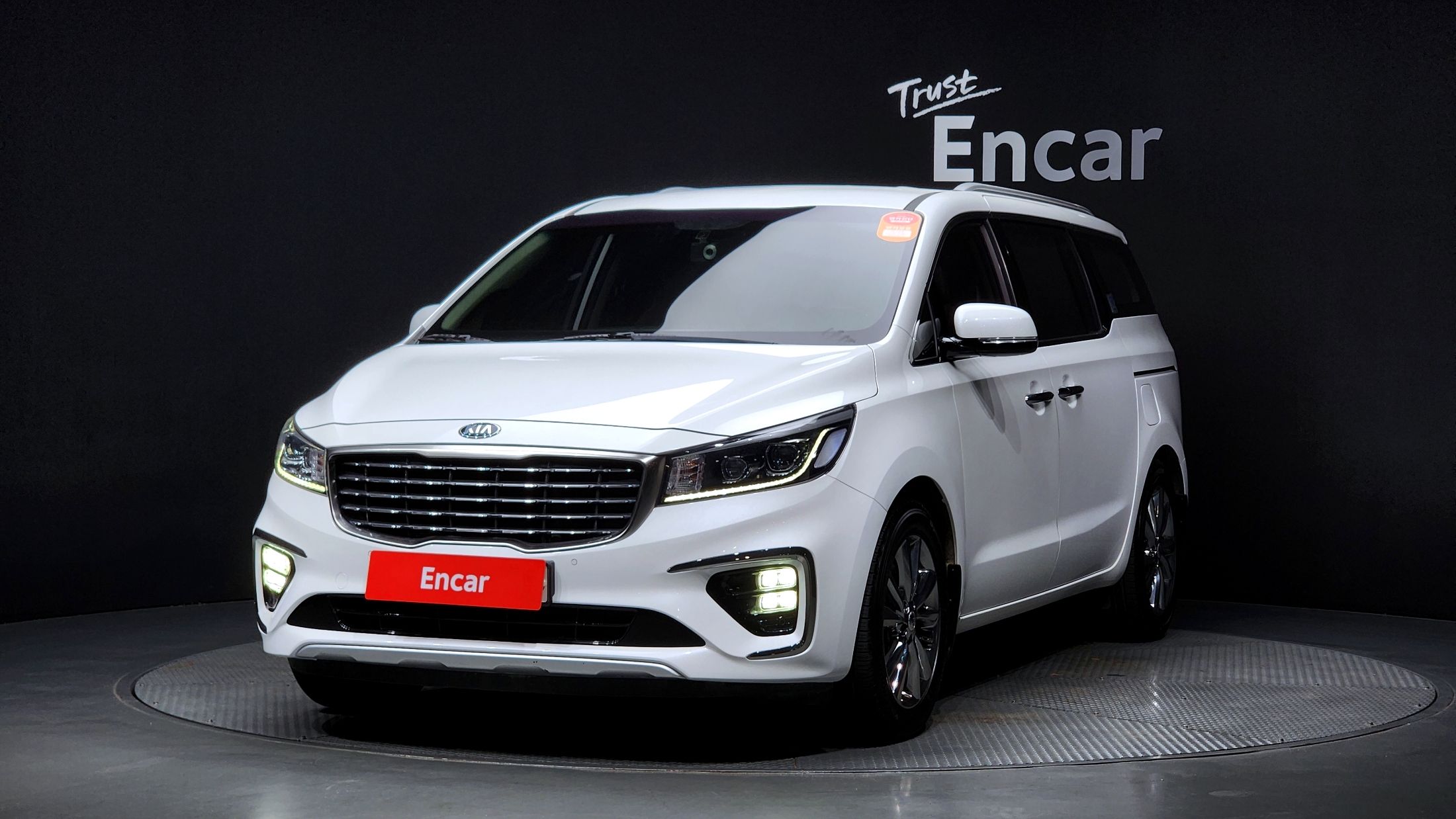 KIA CARNIVAL 2019