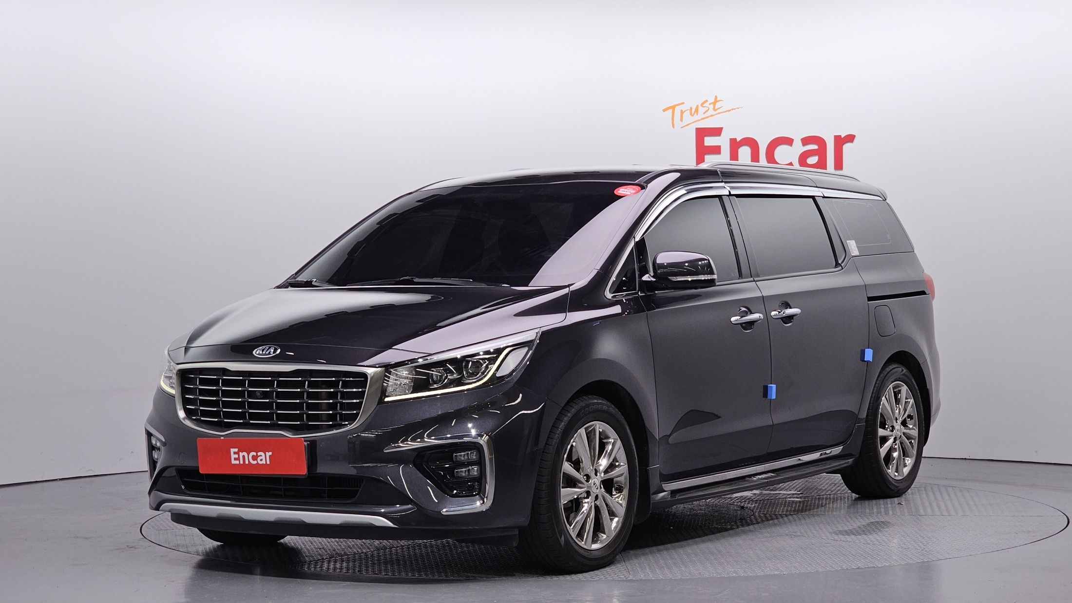 KIA CARNIVAL 2020
