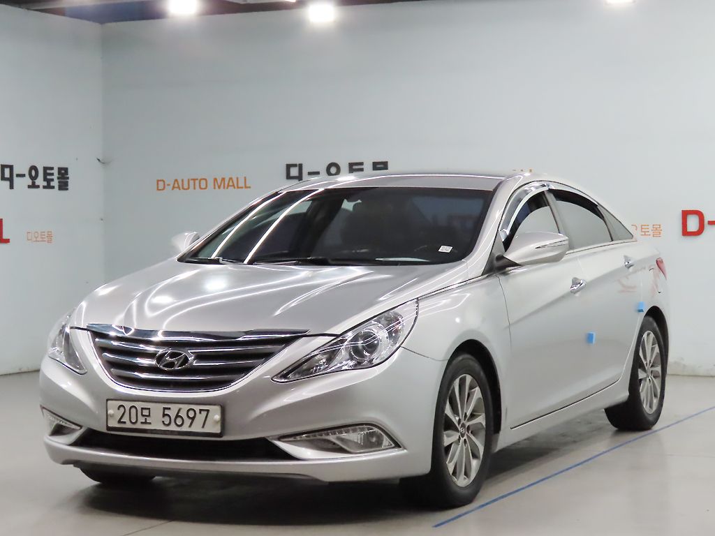 HYUNDAI SONATA THE BRILLIANT 2013